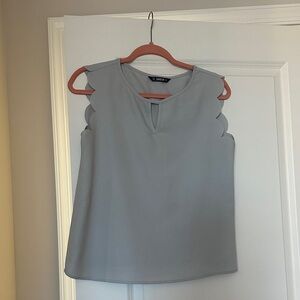 SHEIN Light Gray Scalloped Sleeveless Blouse